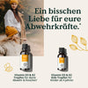 Eine Frau und ein Kind in Herbstkleidung im Freien; darunter zwei Flaschen Nature Love Vitamin D3 & K2 - Family-Set mit deutschem Text, der die Immununterstützung für Erwachsene und Kinder hervorhebt.